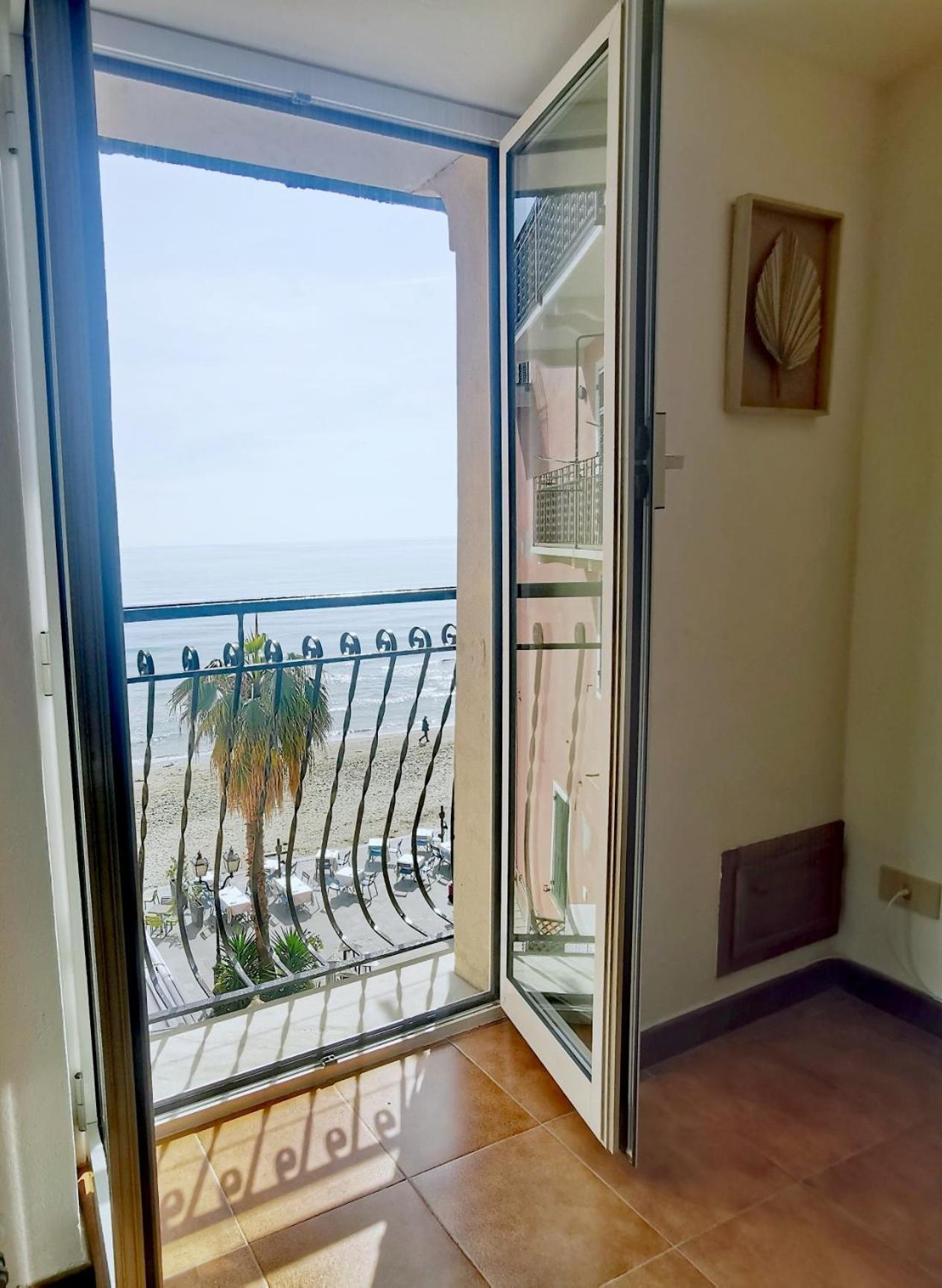 Casa Smile Apartment Alassio Exterior foto